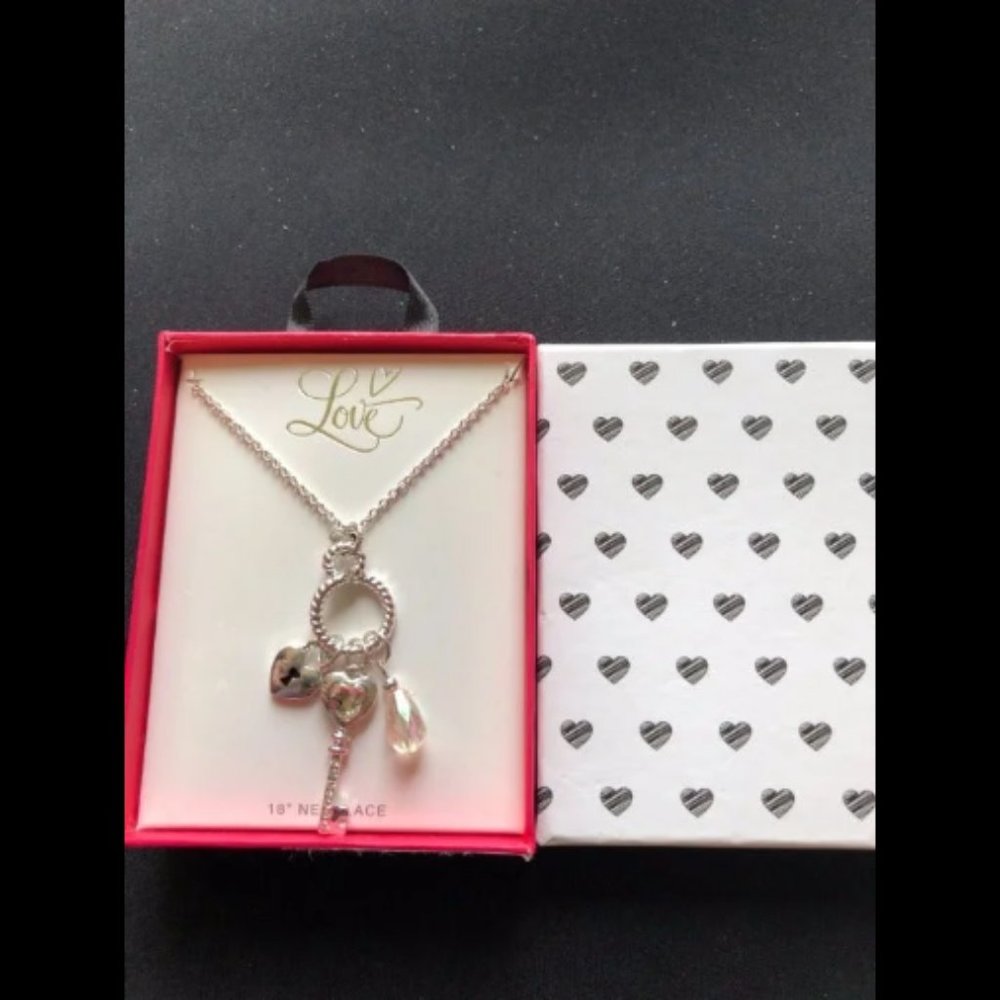 Love Necklace....Key to my Heart